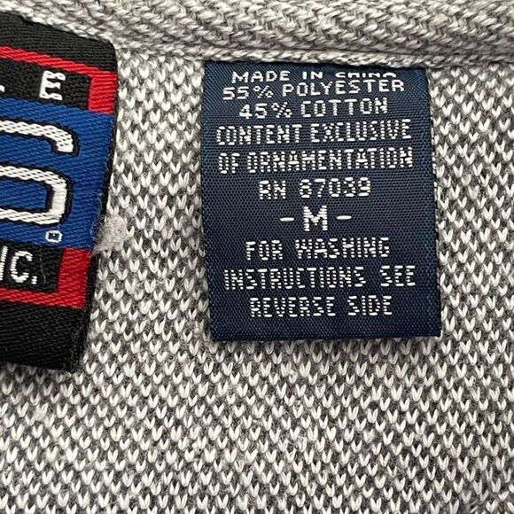 Quarter Button Neckline Pullover, Men's Medium - Picture 10 of 12